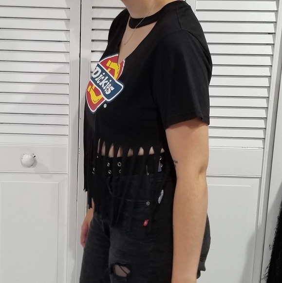 Upcycled custom cut Dickies tshirt - Picture 5 of 7